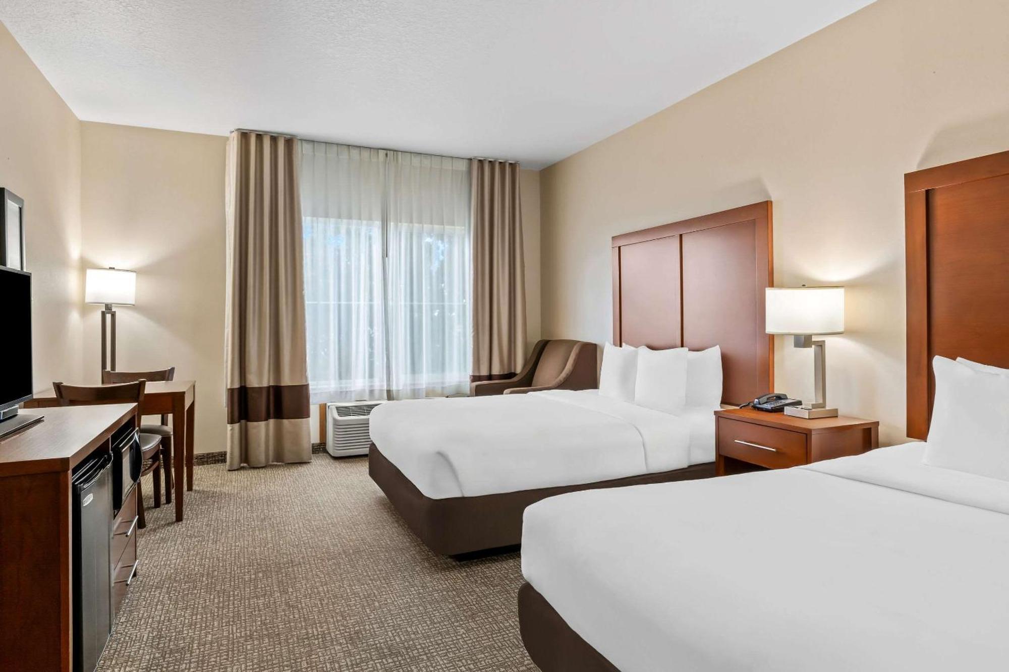 Comfort Inn & Suites Hermiston Esterno foto