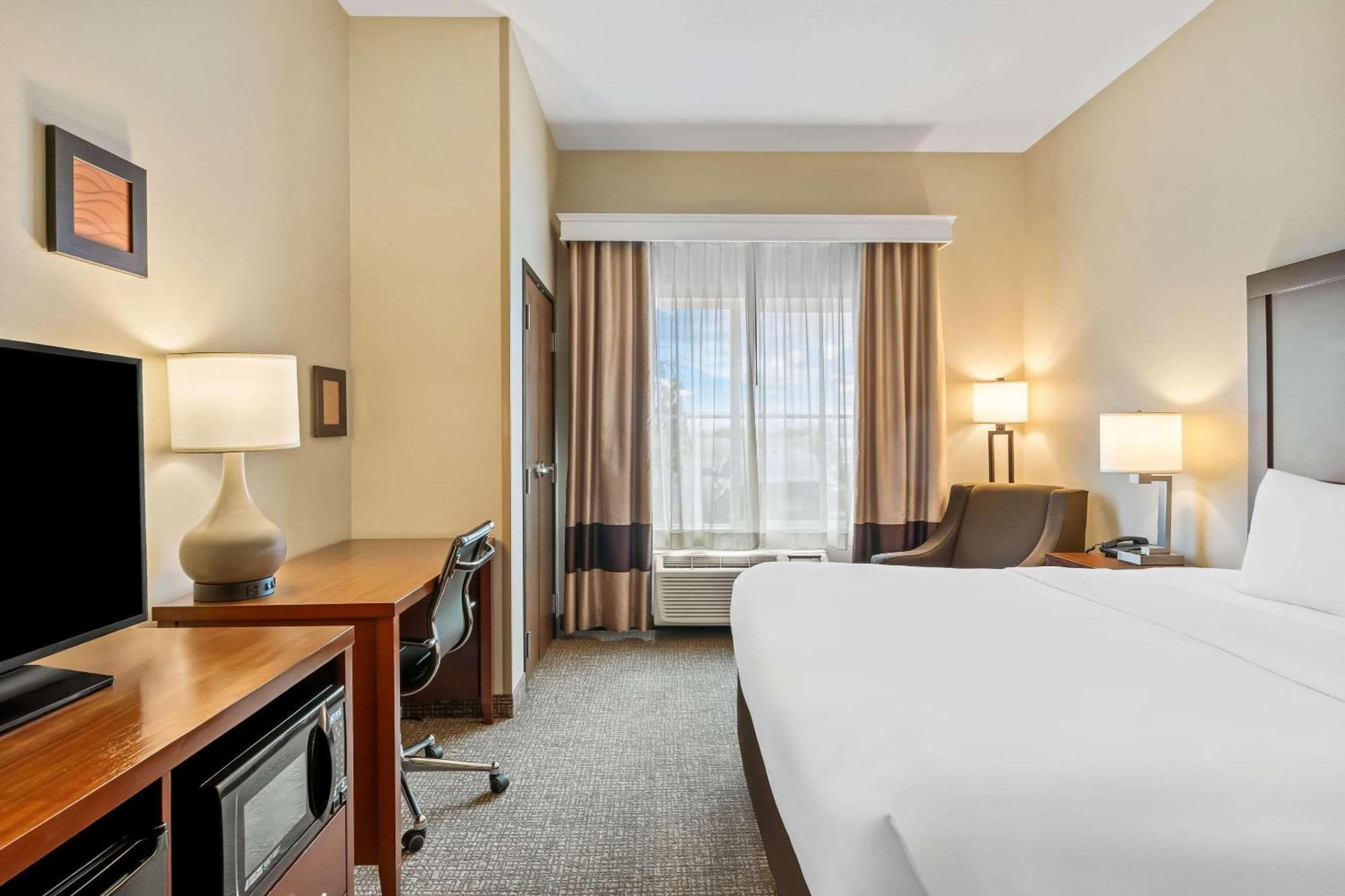 Comfort Inn & Suites Hermiston Esterno foto