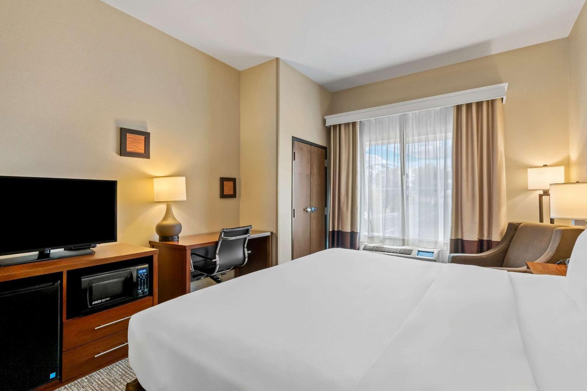 Comfort Inn & Suites Hermiston Esterno foto