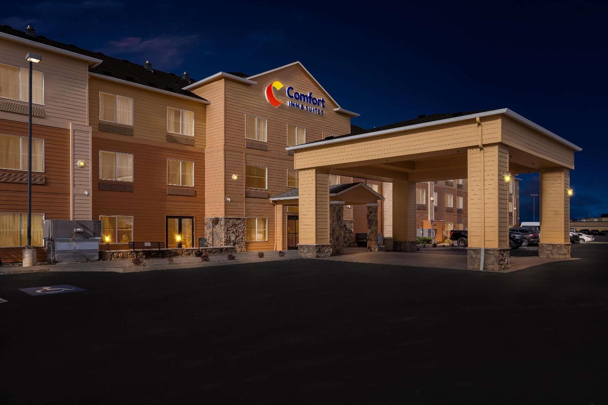 Comfort Inn & Suites Hermiston Esterno foto